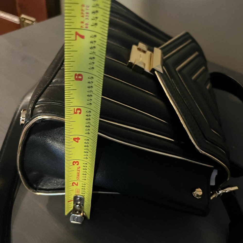 Michael Kors Whitney Quilted Outlined Top handle Satchel - Picture 11 of 12